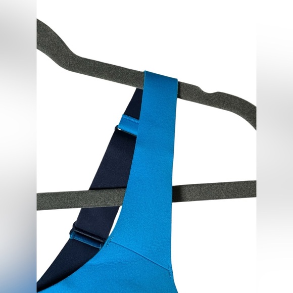 Brooks Dare scoopback Bra Blue Navy Size Small - Picture 3 of 9